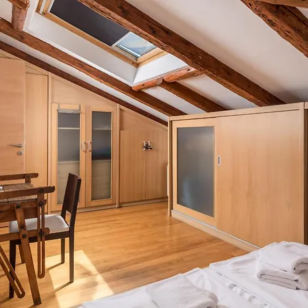 Paradise View Deluxe Apartman