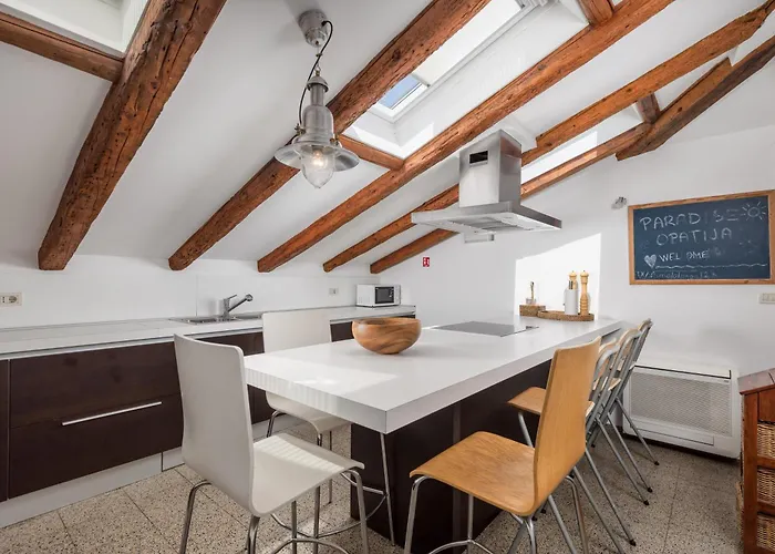 Paradise View Deluxe Apartman