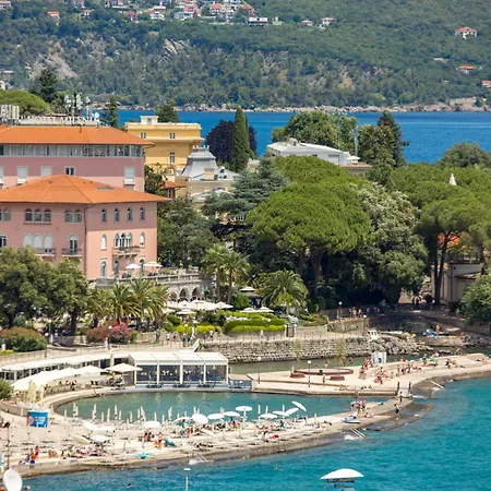 Paradise View Deluxe Daire Opatija