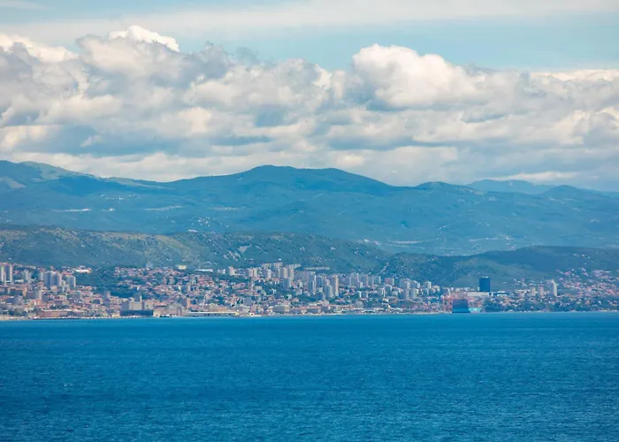 Paradise View Deluxe *