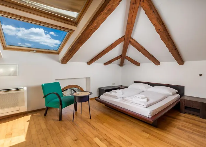 Paradise View Deluxe Apartment *